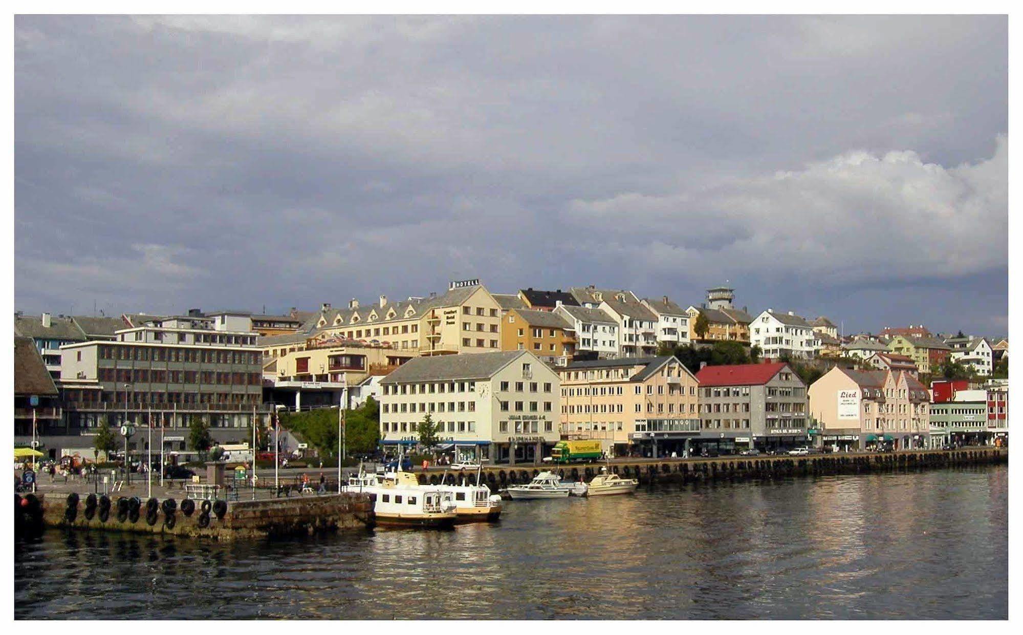 Comfort Hotel Fosna Kristiansund Exteriör bild